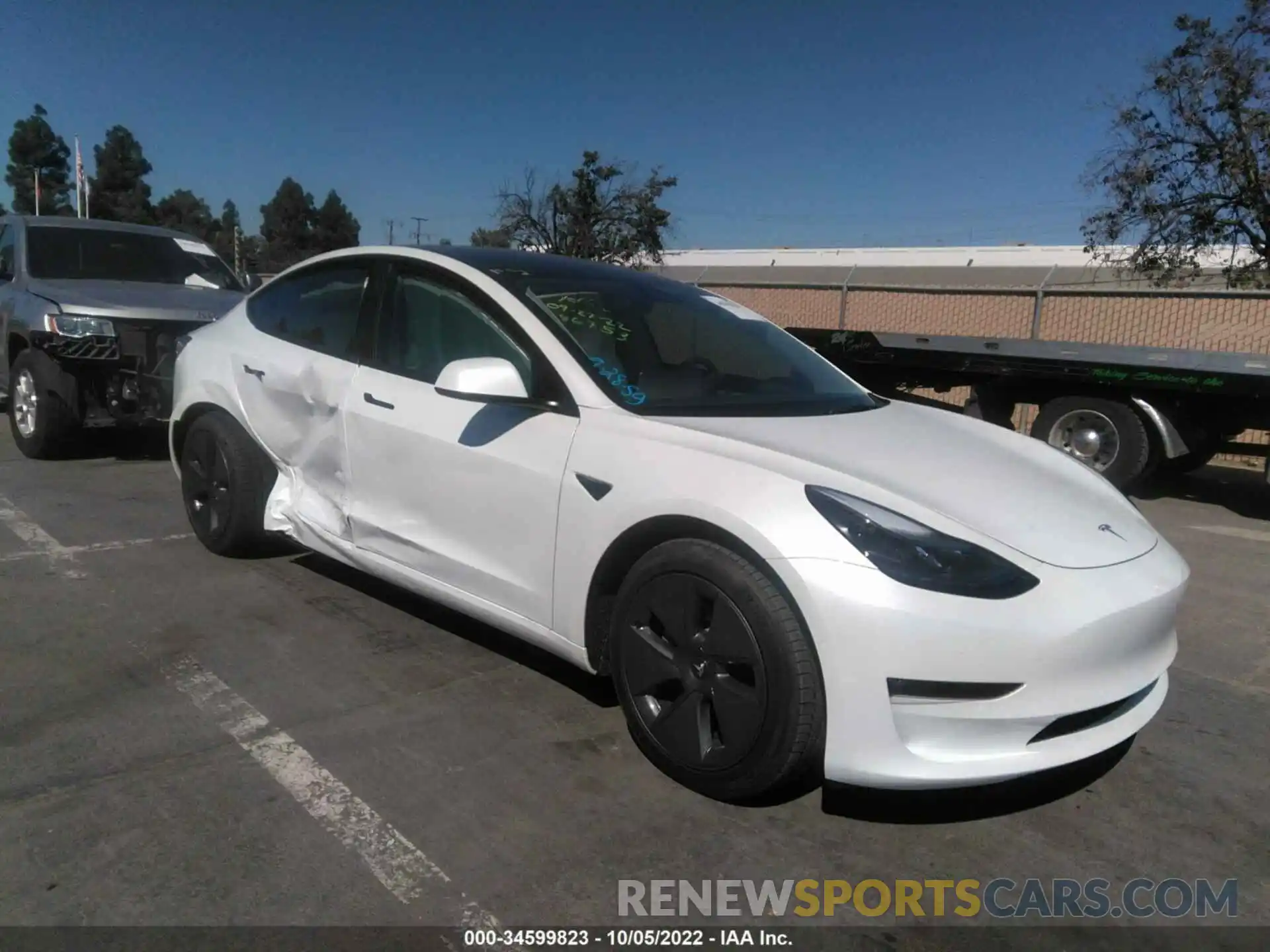 1 Photograph of a damaged car 5YJ3E1EB6NF182651 TESLA MODEL 3 2022