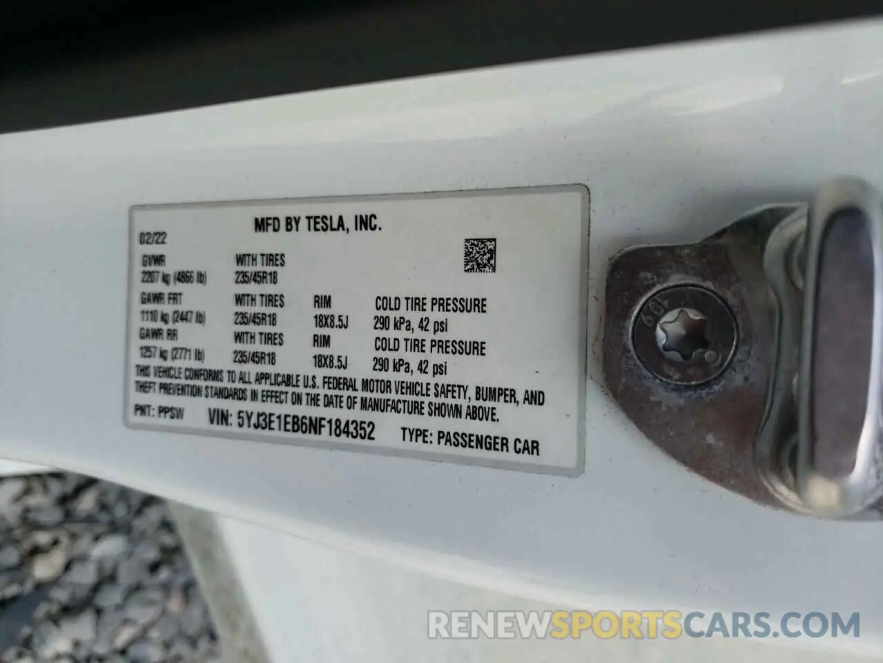 13 Photograph of a damaged car 5YJ3E1EB6NF184352 TESLA MODEL 3 2022
