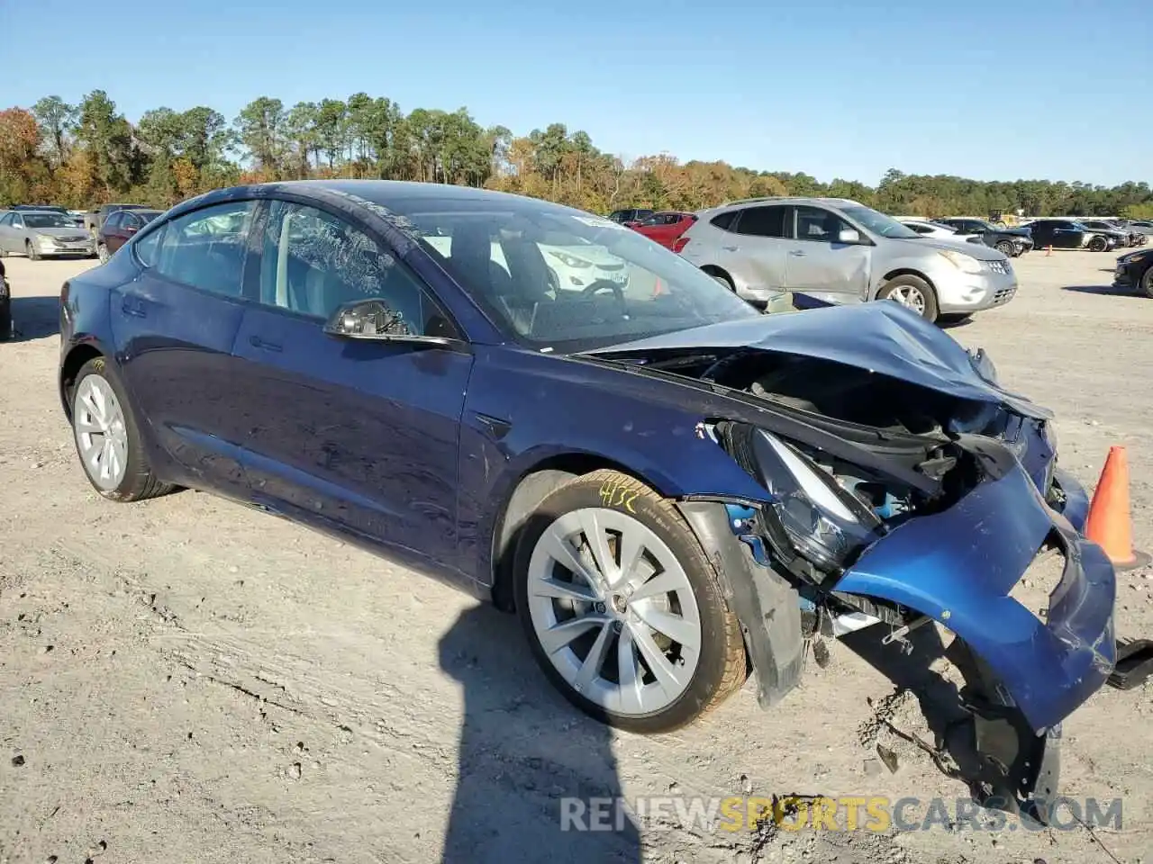 4 Photograph of a damaged car 5YJ3E1EB6NF184674 TESLA MODEL 3 2022