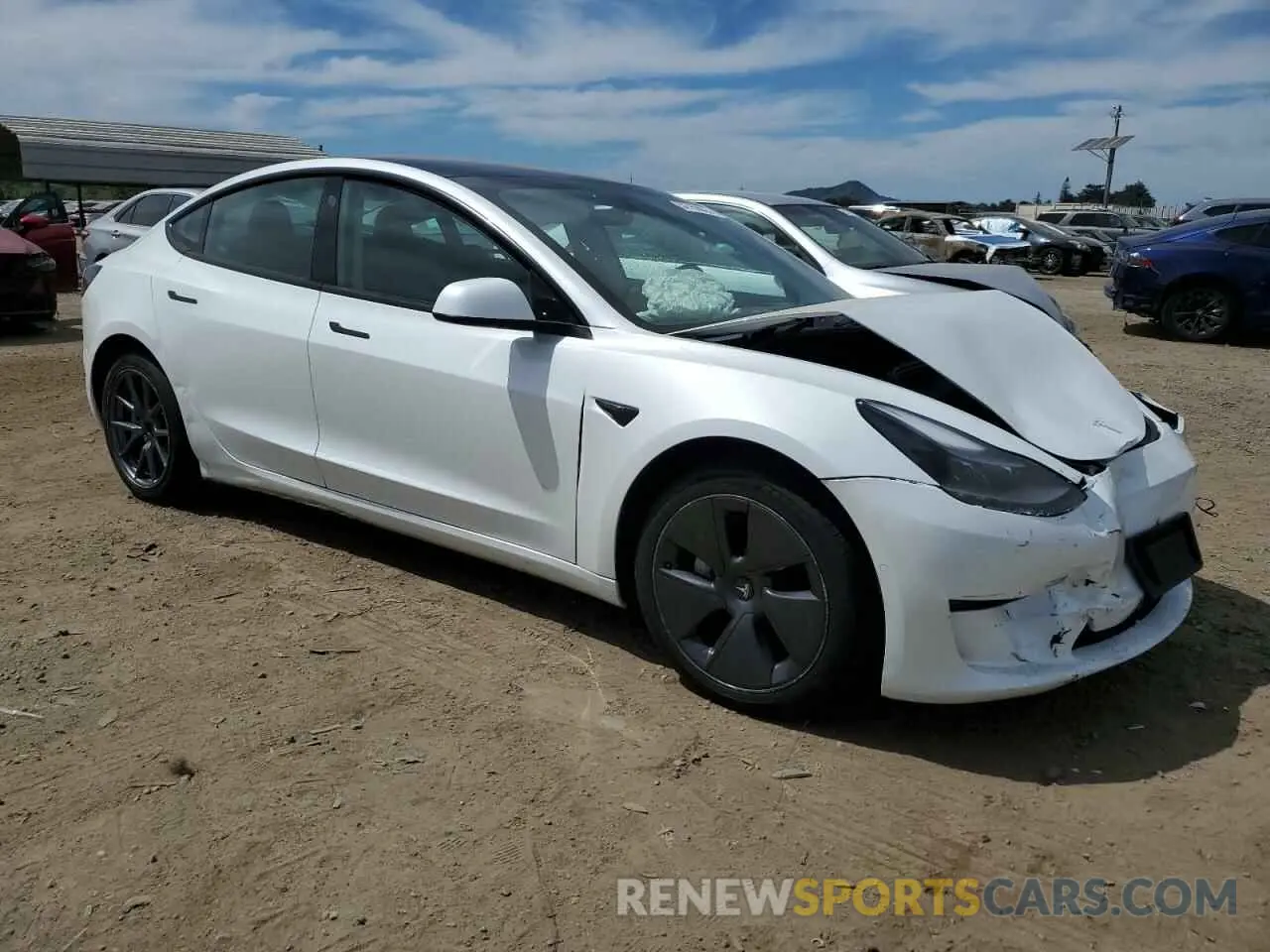 4 Photograph of a damaged car 5YJ3E1EB6NF185002 TESLA MODEL 3 2022