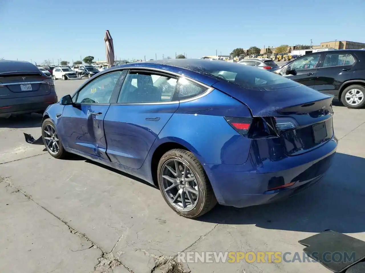 2 Photograph of a damaged car 5YJ3E1EB6NF192175 TESLA MODEL 3 2022