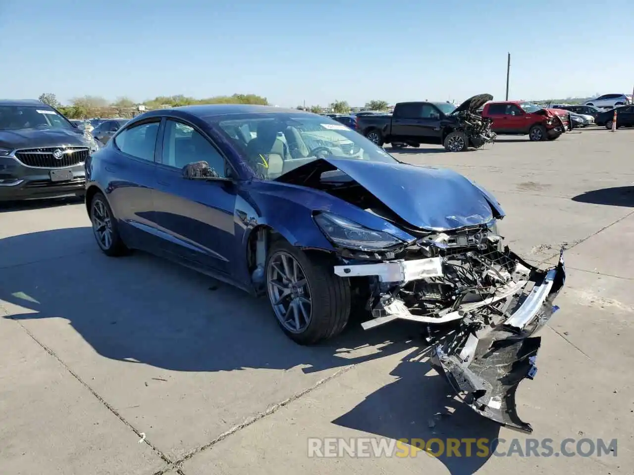 4 Photograph of a damaged car 5YJ3E1EB6NF192175 TESLA MODEL 3 2022