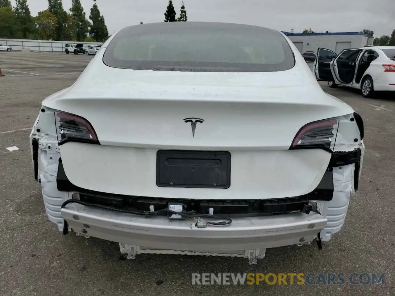 6 Photograph of a damaged car 5YJ3E1EB6NF212750 TESLA MODEL 3 2022