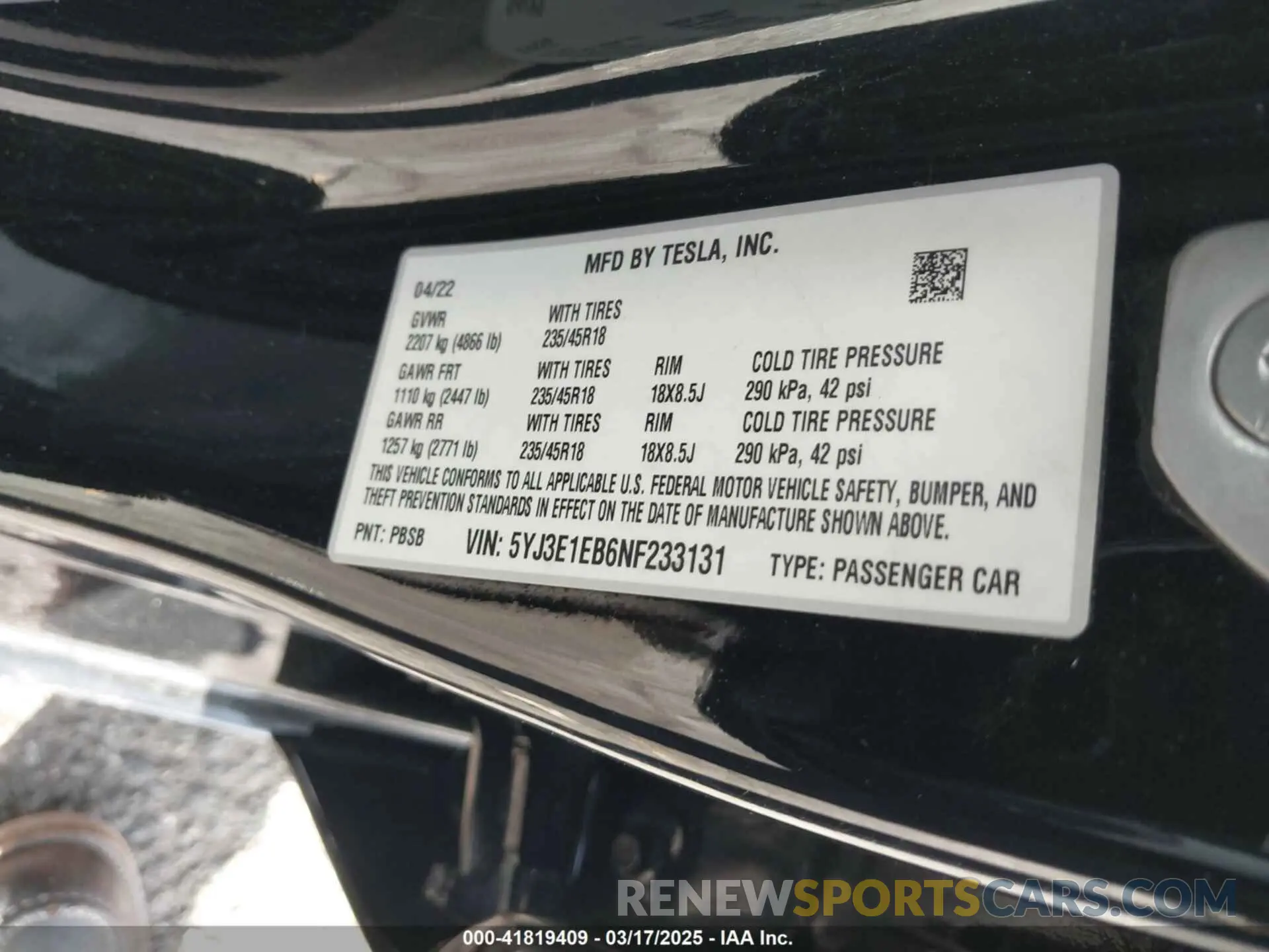 9 Photograph of a damaged car 5YJ3E1EB6NF233131 TESLA MODEL 3 2022