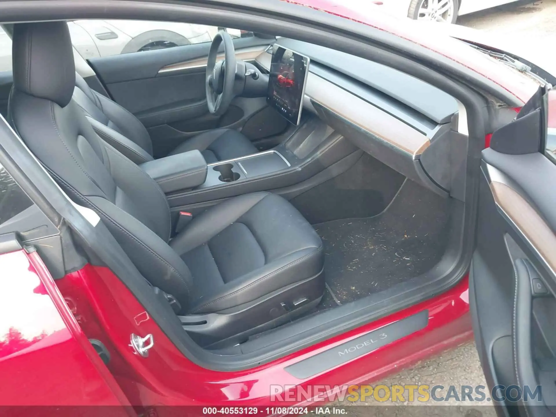 5 Photograph of a damaged car 5YJ3E1EB6NF252133 TESLA MODEL 3 2022
