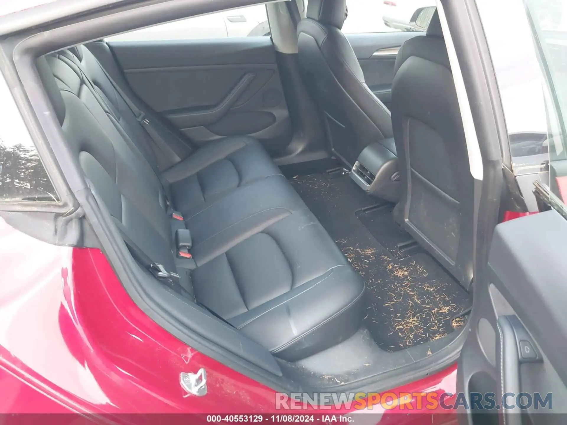 8 Photograph of a damaged car 5YJ3E1EB6NF252133 TESLA MODEL 3 2022