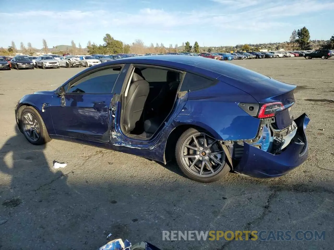 2 Photograph of a damaged car 5YJ3E1EB6NF255730 TESLA MODEL 3 2022
