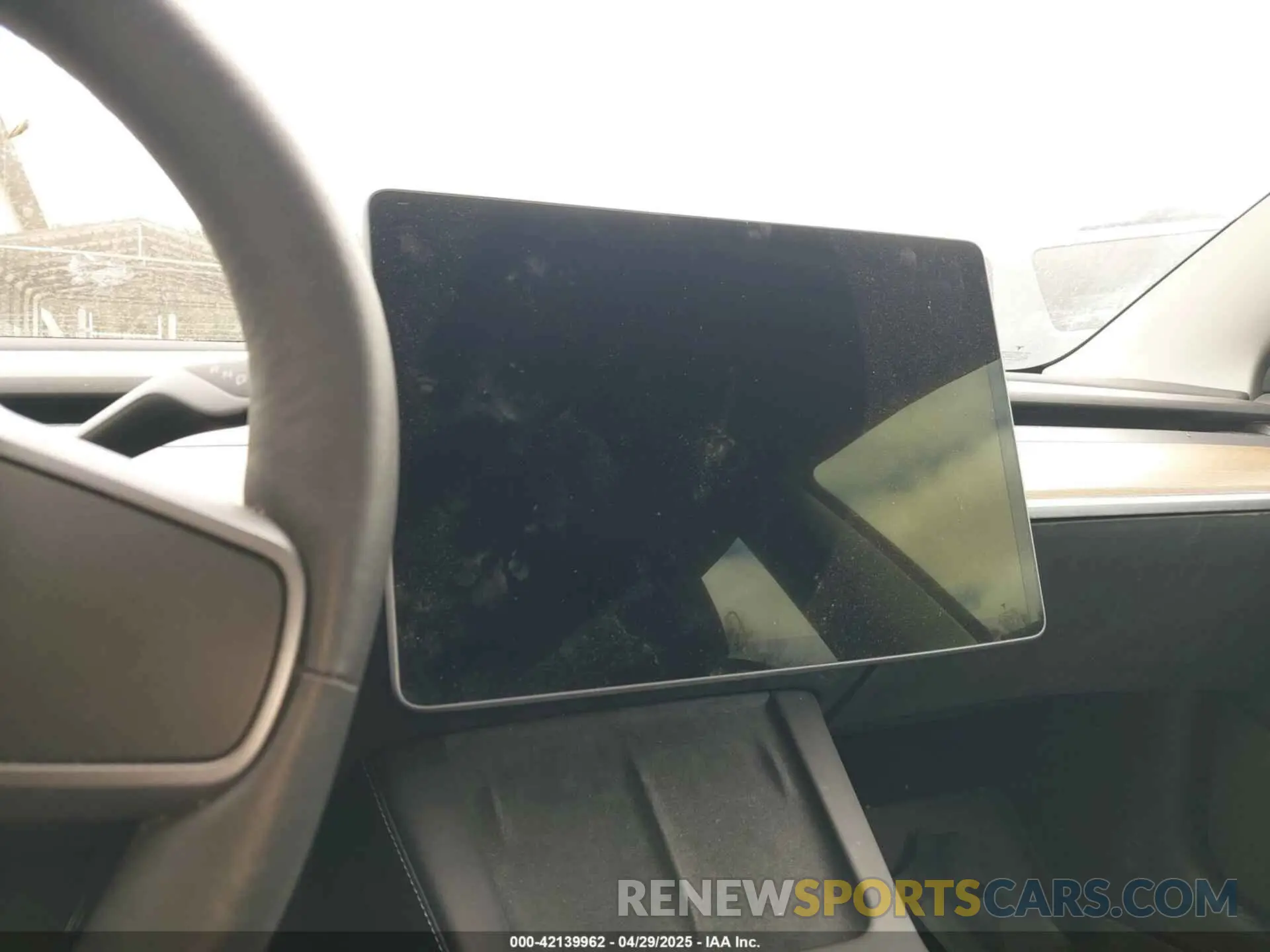 19 Photograph of a damaged car 5YJ3E1EB6NF260118 TESLA MODEL 3 2022