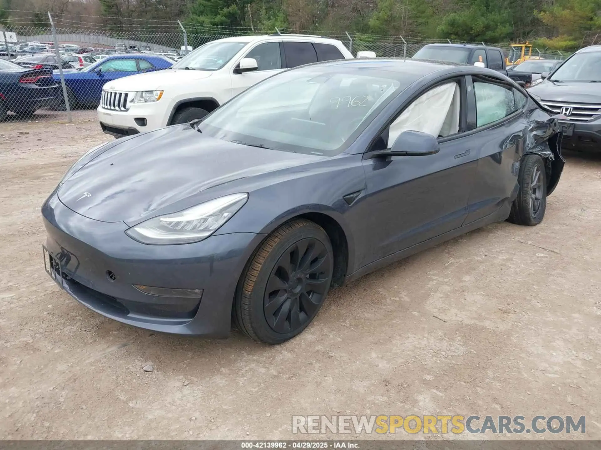 2 Photograph of a damaged car 5YJ3E1EB6NF260118 TESLA MODEL 3 2022