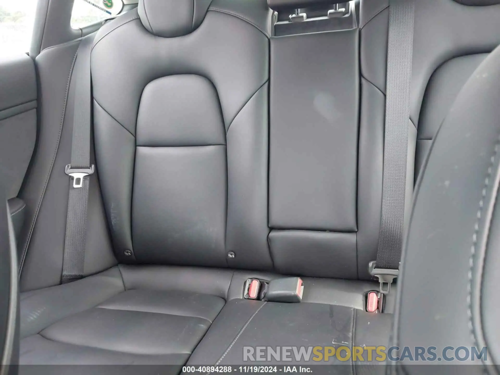 8 Photograph of a damaged car 5YJ3E1EB6NF264489 TESLA MODEL 3 2022