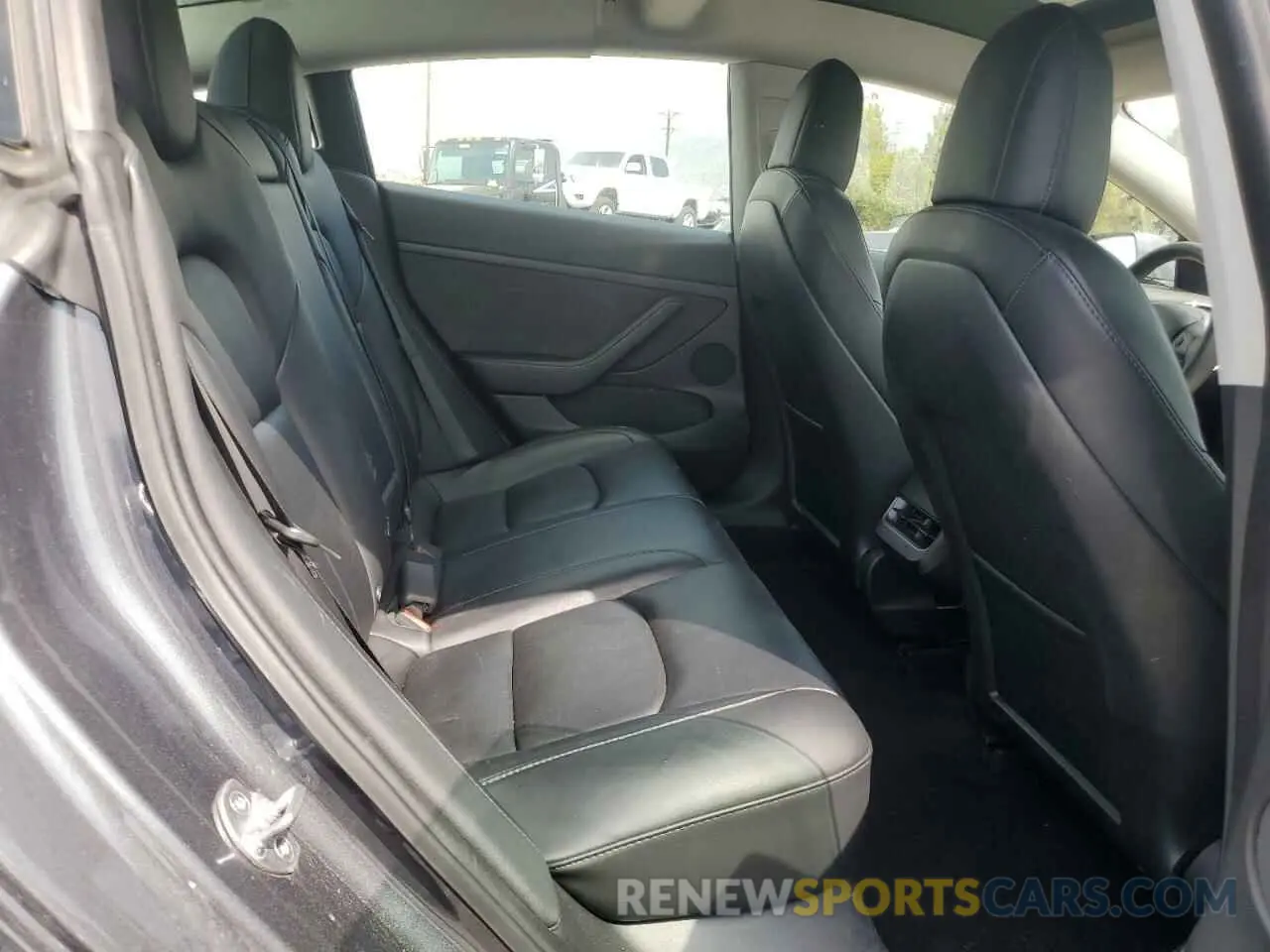 10 Photograph of a damaged car 5YJ3E1EB6NF264623 TESLA MODEL 3 2022