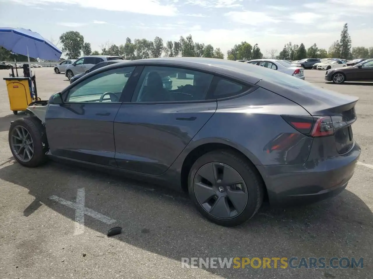 2 Photograph of a damaged car 5YJ3E1EB6NF264623 TESLA MODEL 3 2022