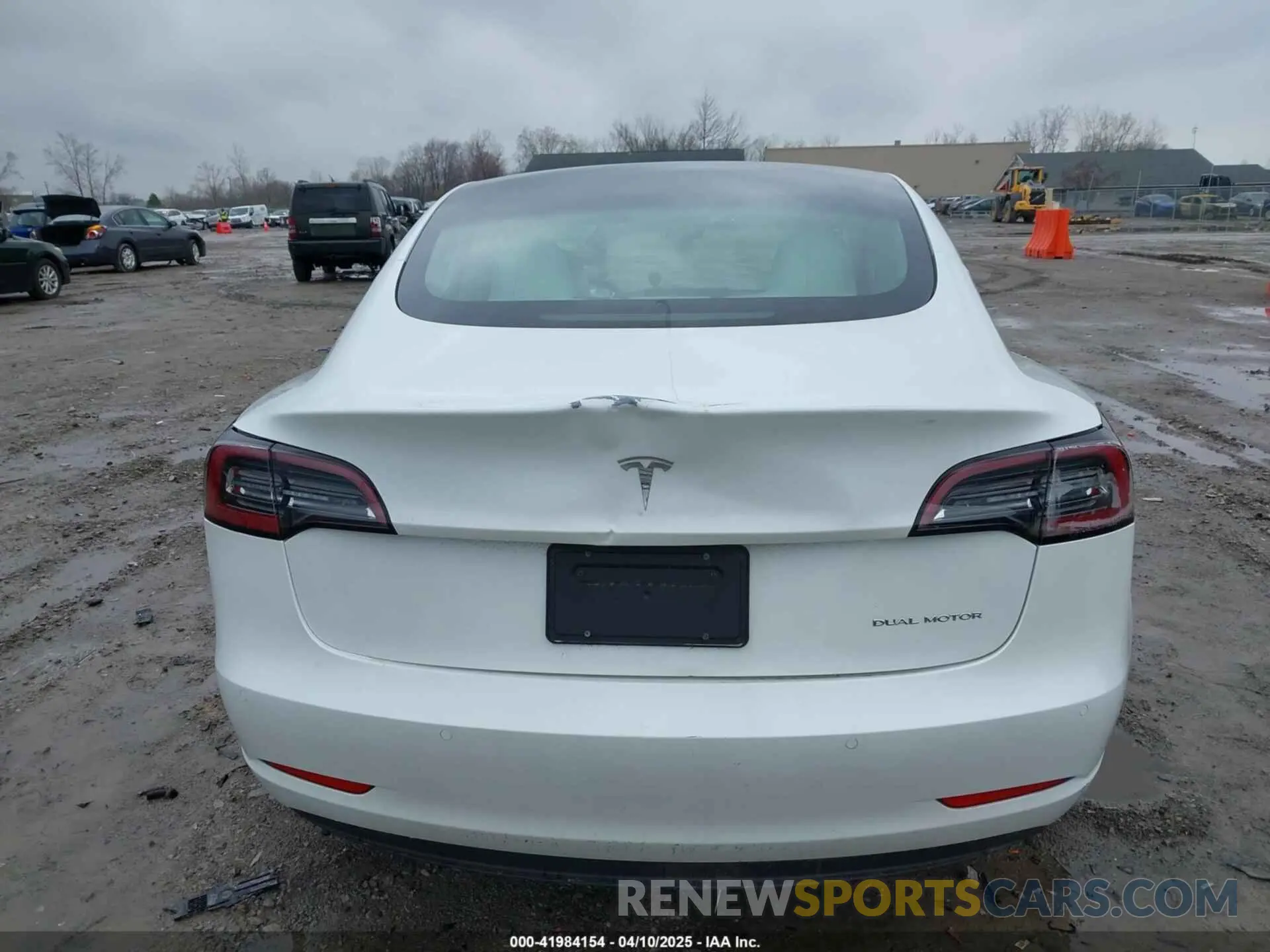 15 Photograph of a damaged car 5YJ3E1EB6NF272009 TESLA MODEL 3 2022