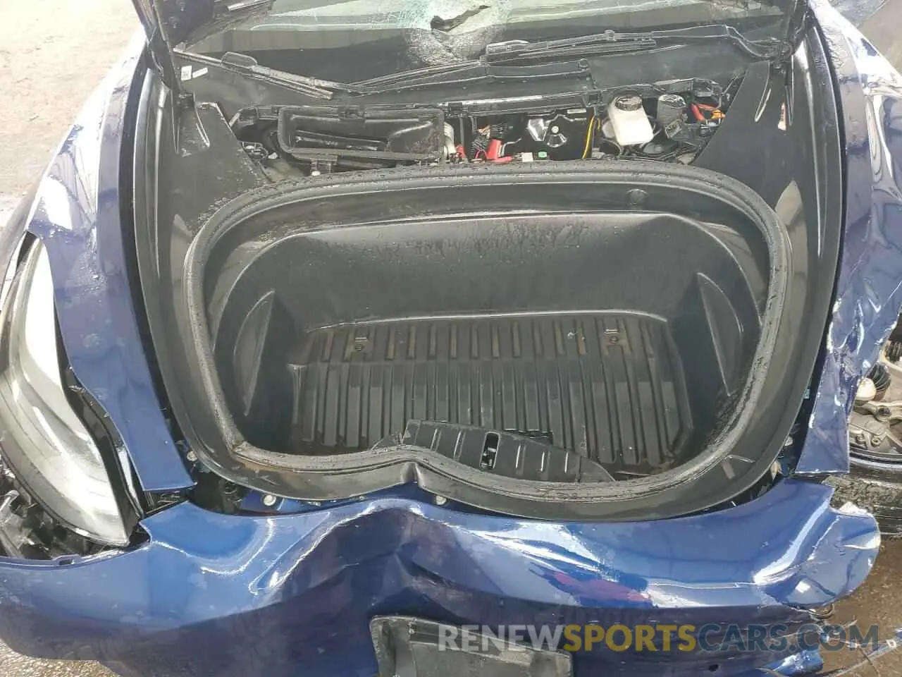 11 Photograph of a damaged car 5YJ3E1EB6NF286170 TESLA MODEL 3 2022