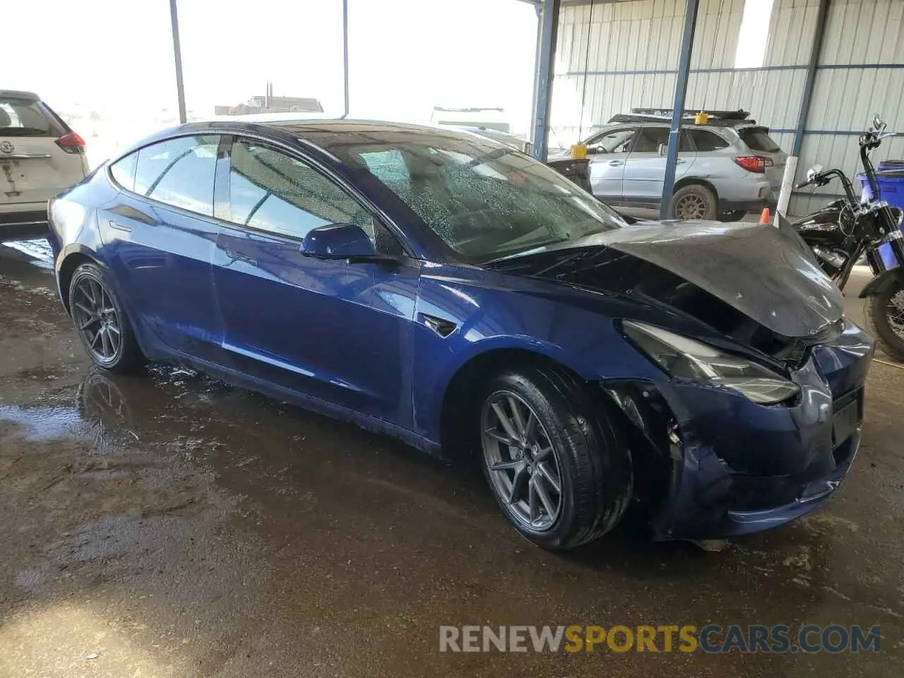 4 Photograph of a damaged car 5YJ3E1EB6NF286170 TESLA MODEL 3 2022