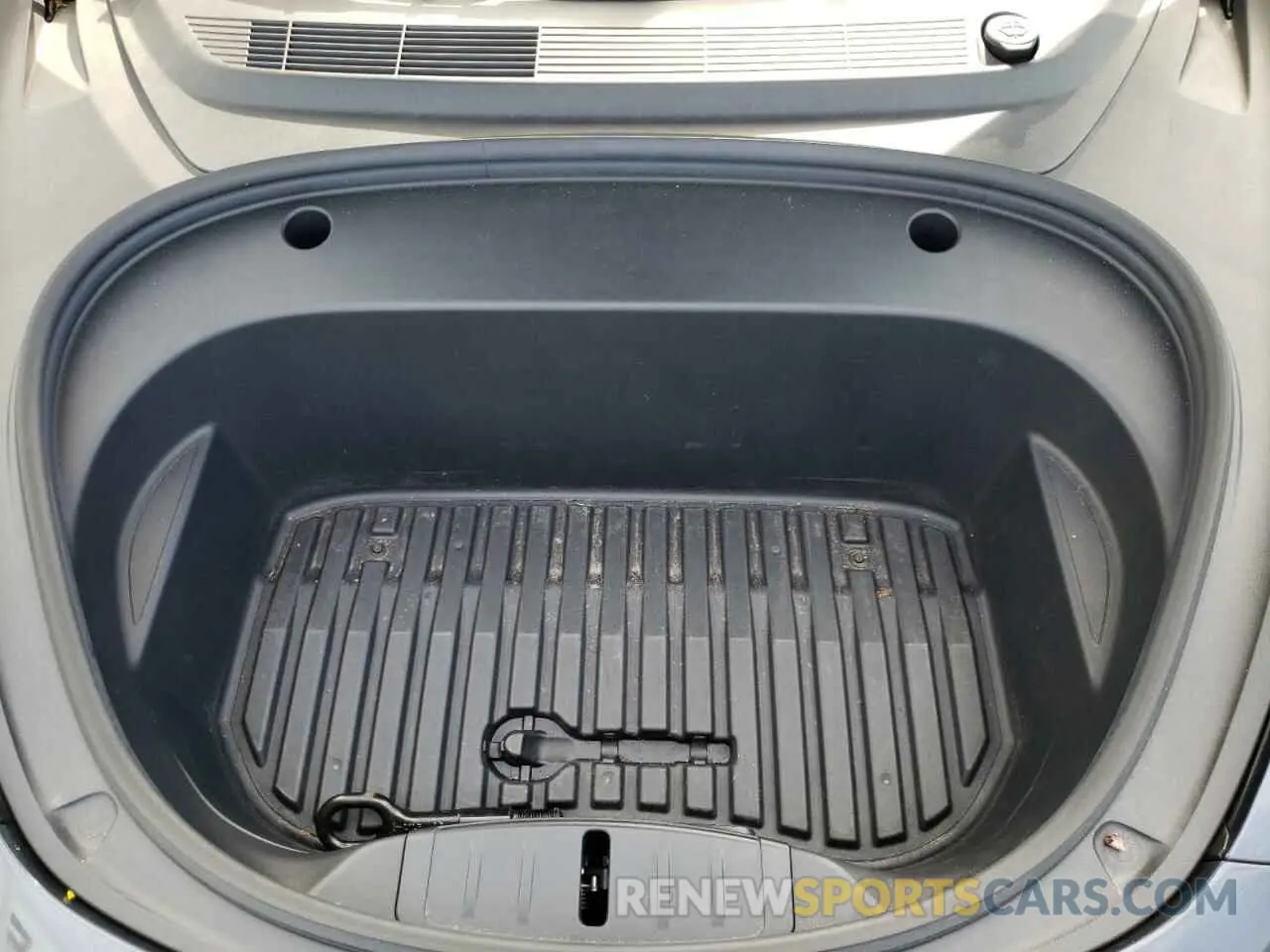 11 Photograph of a damaged car 5YJ3E1EB6NF290946 TESLA MODEL 3 2022