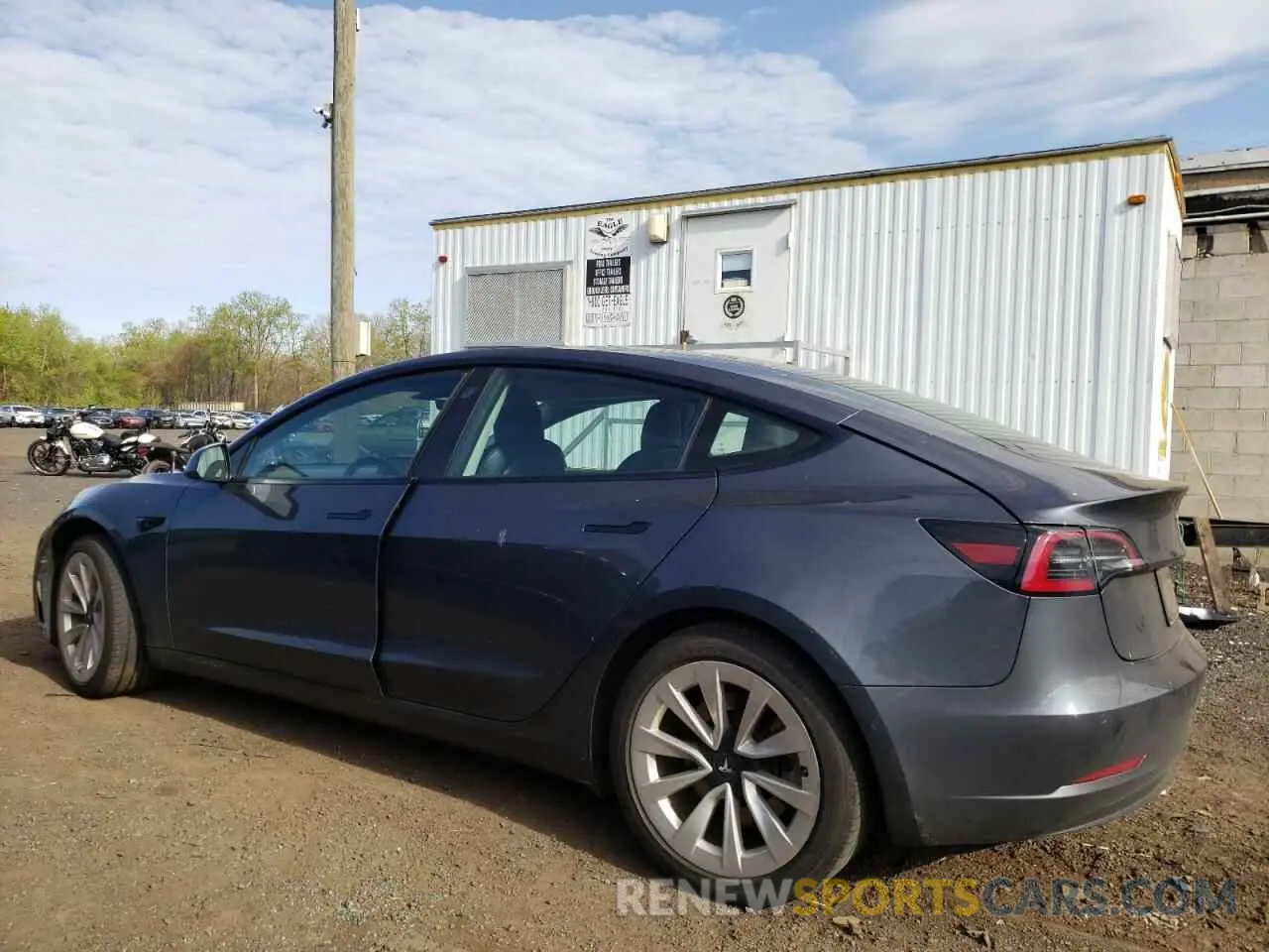 2 Photograph of a damaged car 5YJ3E1EB6NF290946 TESLA MODEL 3 2022