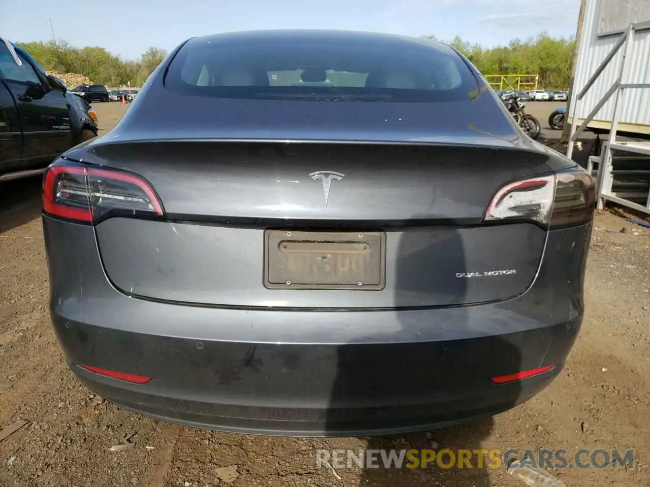 6 Photograph of a damaged car 5YJ3E1EB6NF290946 TESLA MODEL 3 2022
