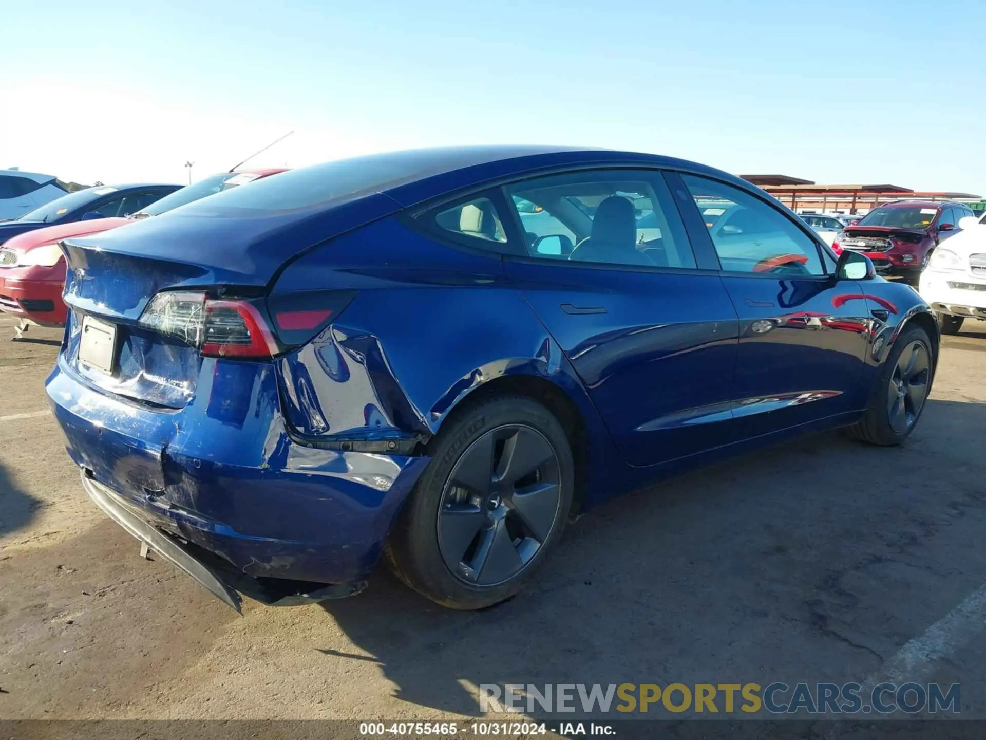 4 Photograph of a damaged car 5YJ3E1EB6NF294155 TESLA MODEL 3 2022