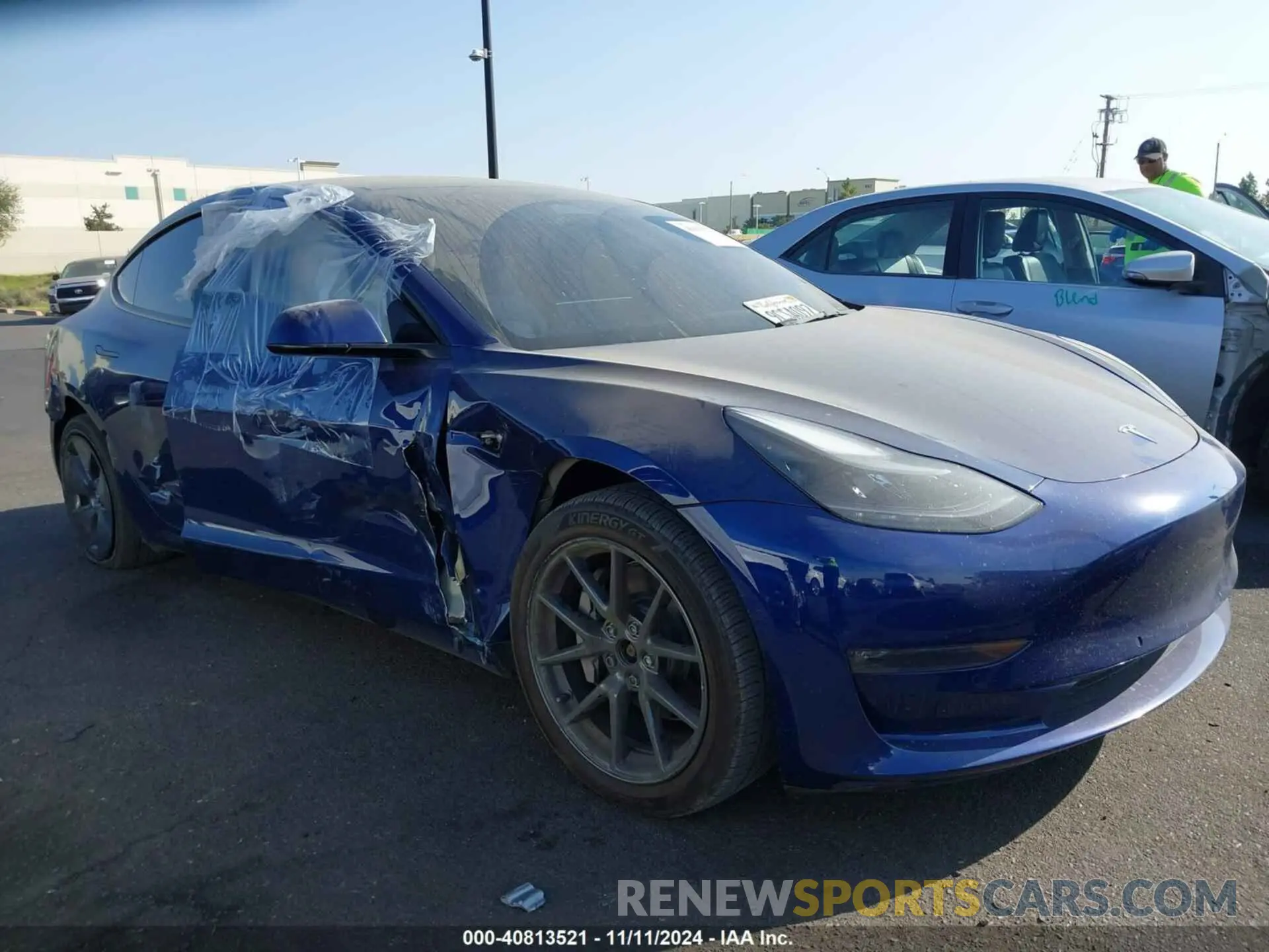 1 Photograph of a damaged car 5YJ3E1EB6NF325811 TESLA MODEL 3 2022