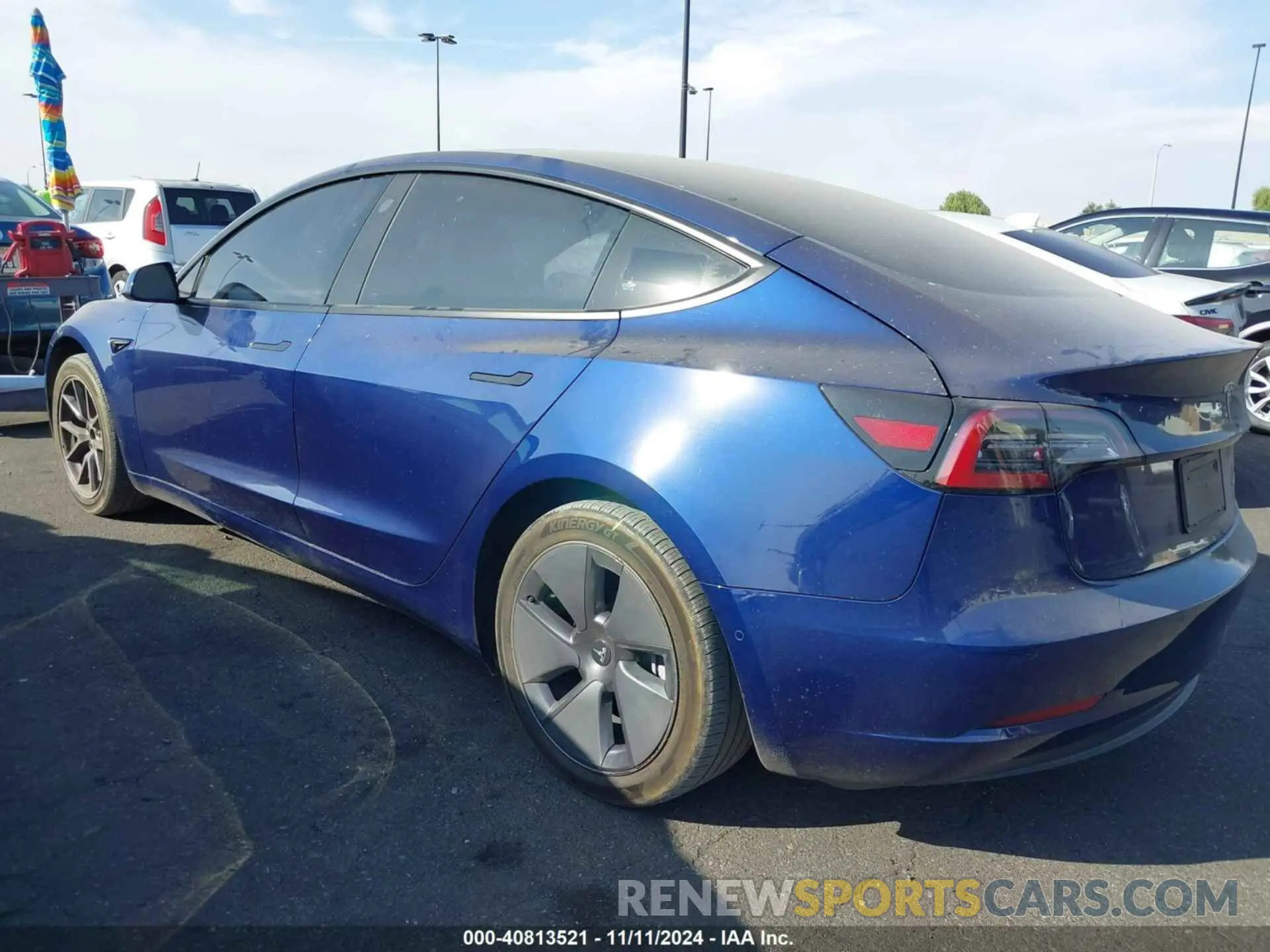 3 Photograph of a damaged car 5YJ3E1EB6NF325811 TESLA MODEL 3 2022