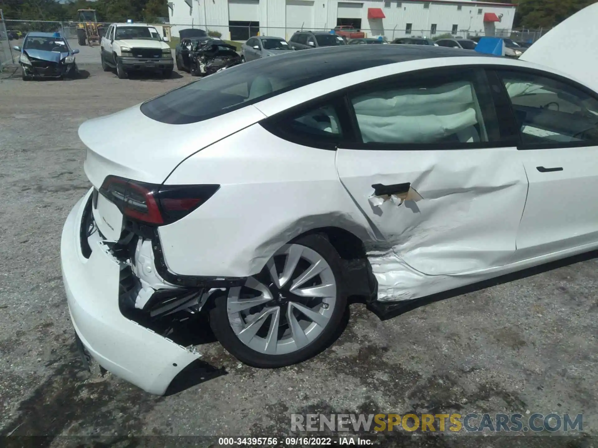 6 Photograph of a damaged car 5YJ3E1EB6NF337098 TESLA MODEL 3 2022