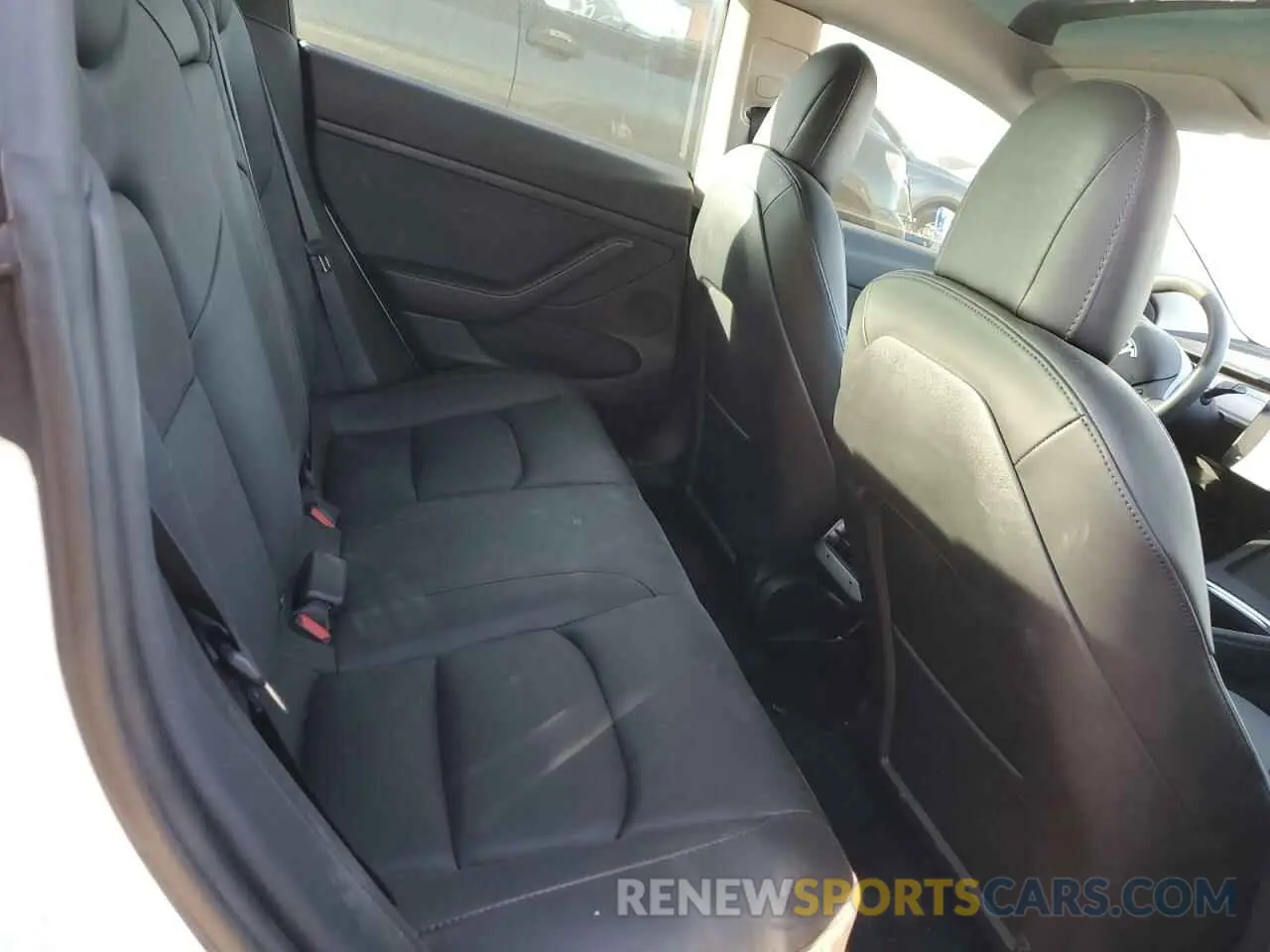 10 Photograph of a damaged car 5YJ3E1EB6NF341314 TESLA MODEL 3 2022