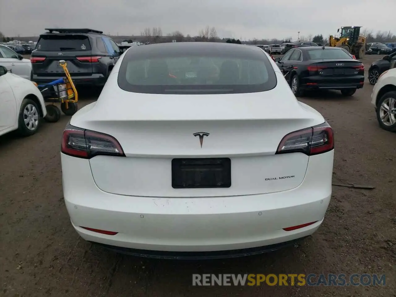 6 Photograph of a damaged car 5YJ3E1EB7NF108087 TESLA MODEL 3 2022