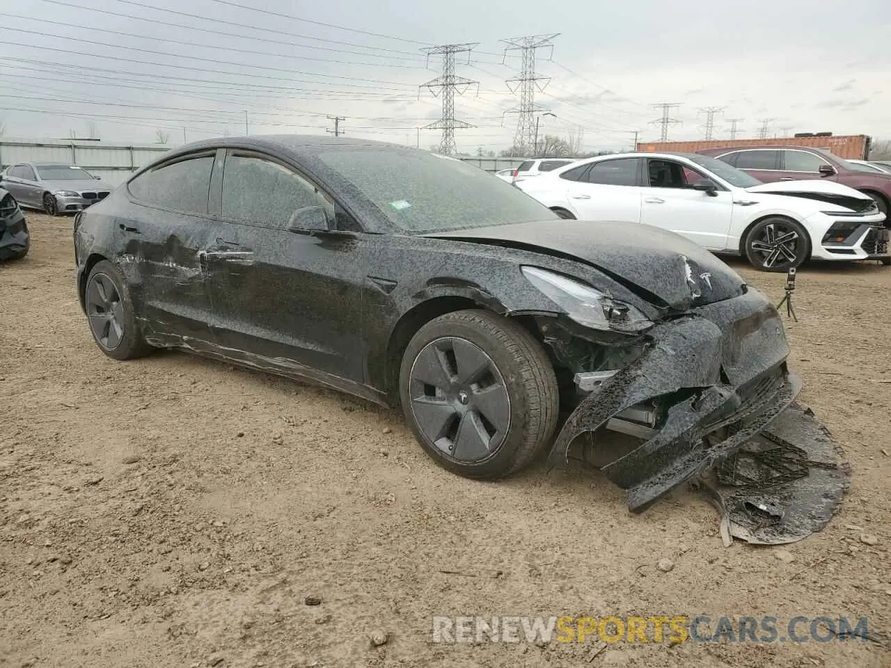 4 Photograph of a damaged car 5YJ3E1EB7NF110261 TESLA MODEL 3 2022