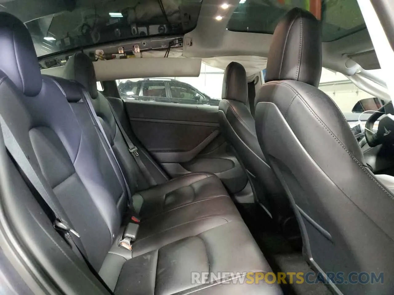 11 Photograph of a damaged car 5YJ3E1EB7NF127870 TESLA MODEL 3 2022