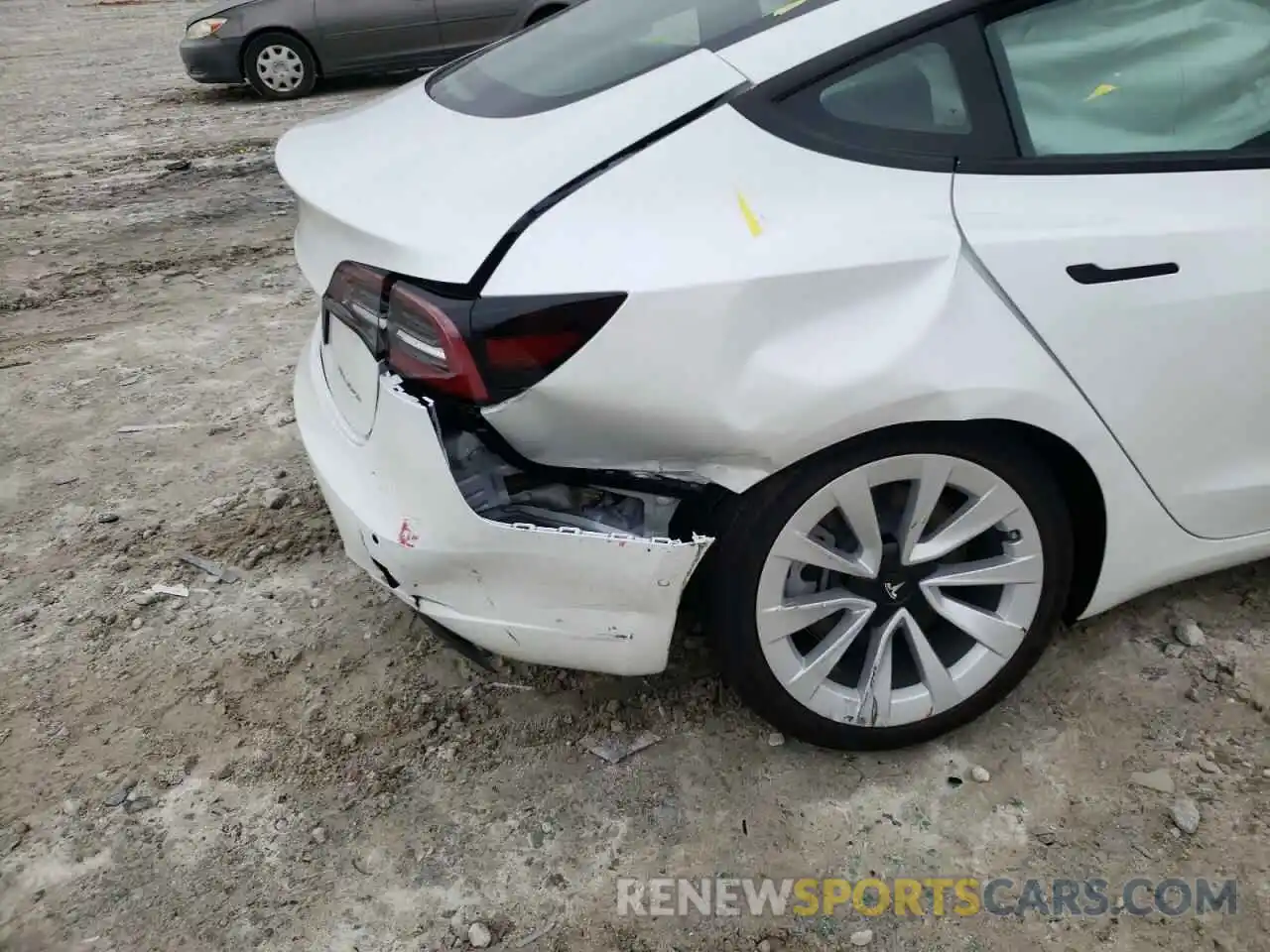 9 Photograph of a damaged car 5YJ3E1EB7NF129764 TESLA MODEL 3 2022