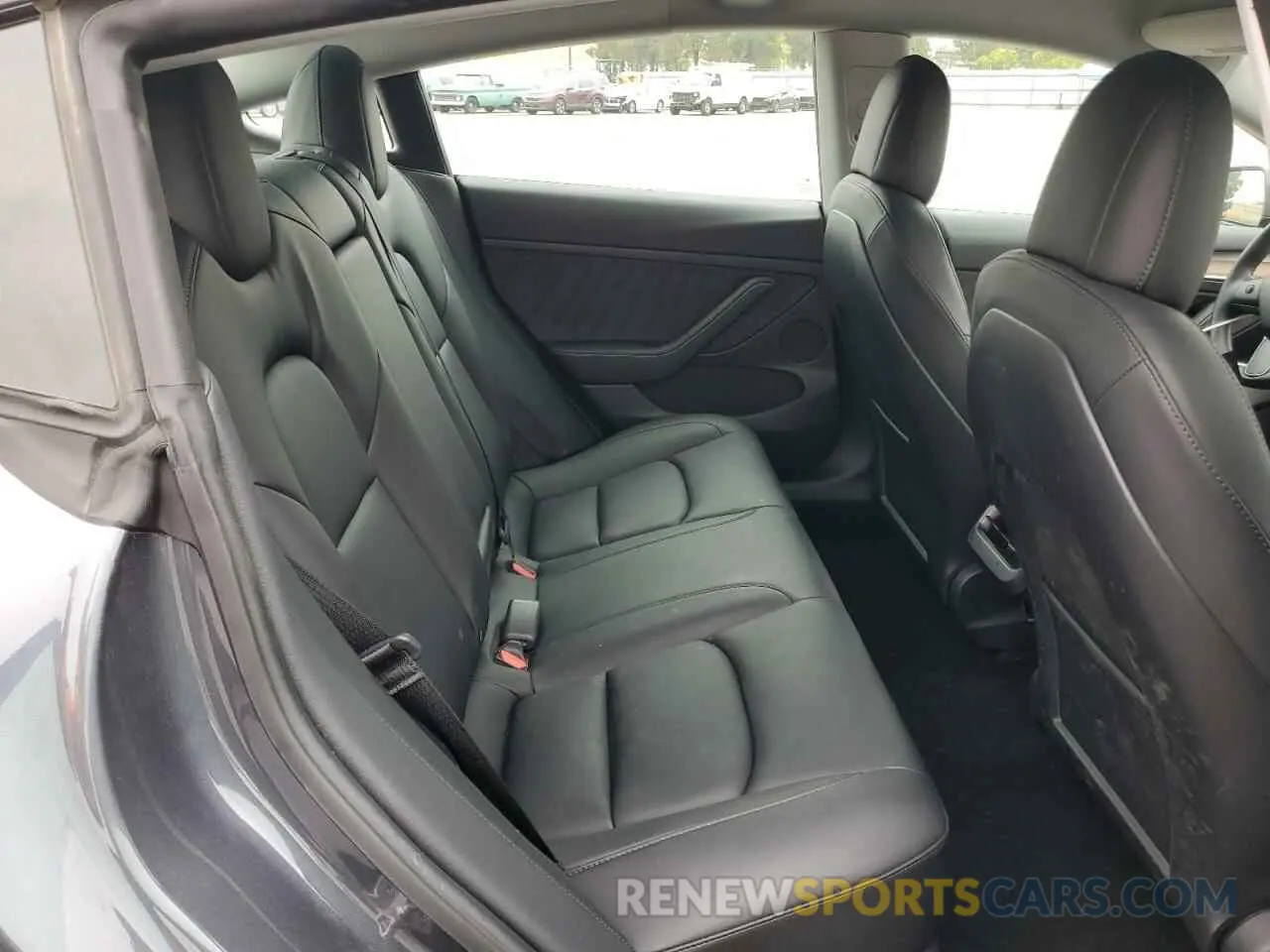 11 Photograph of a damaged car 5YJ3E1EB7NF131613 TESLA MODEL 3 2022