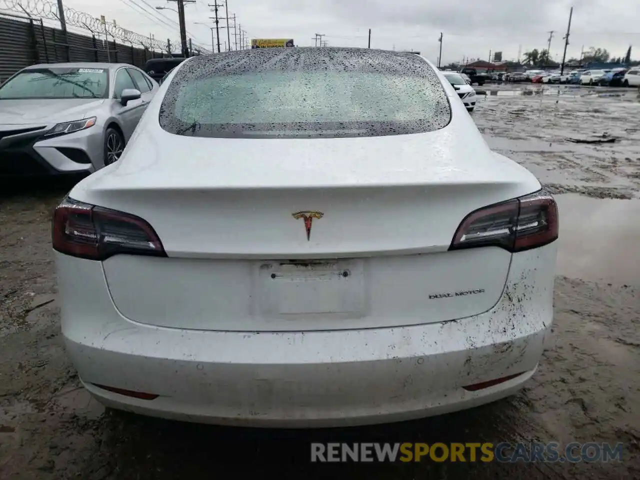 6 Photograph of a damaged car 5YJ3E1EB7NF143602 TESLA MODEL 3 2022