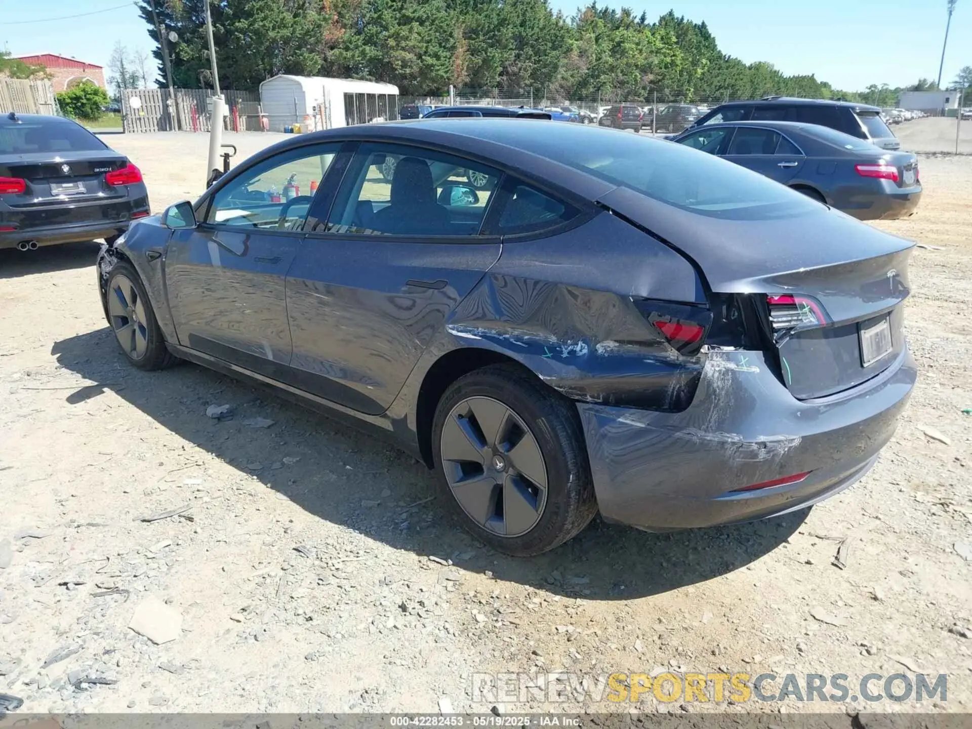 3 Photograph of a damaged car 5YJ3E1EB7NF160545 TESLA MODEL 3 2022