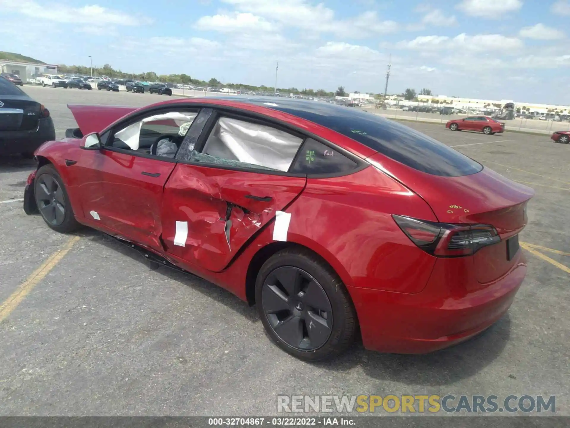 3 Photograph of a damaged car 5YJ3E1EB7NF165969 TESLA MODEL 3 2022