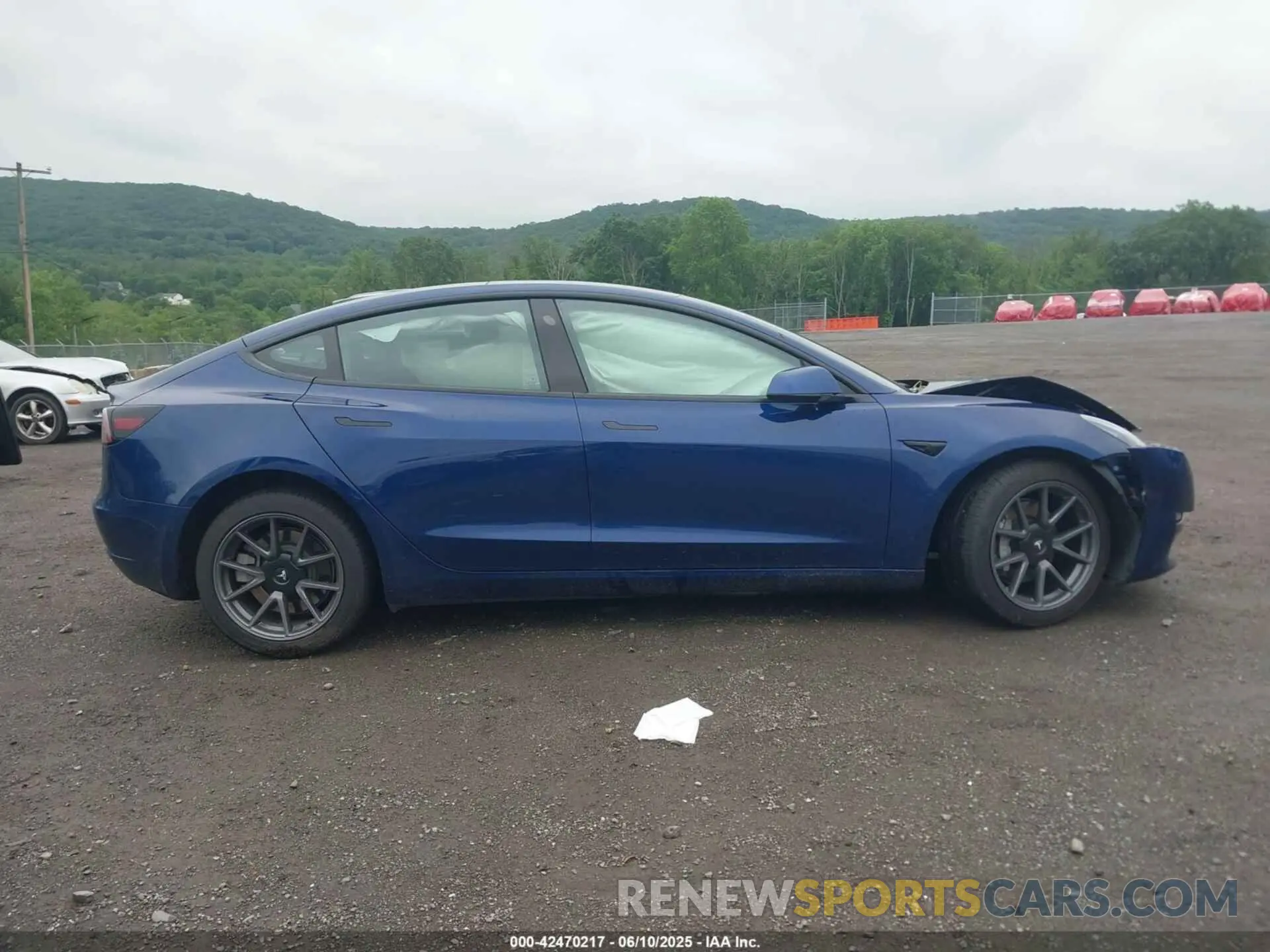 13 Photograph of a damaged car 5YJ3E1EB7NF171481 TESLA MODEL 3 2022