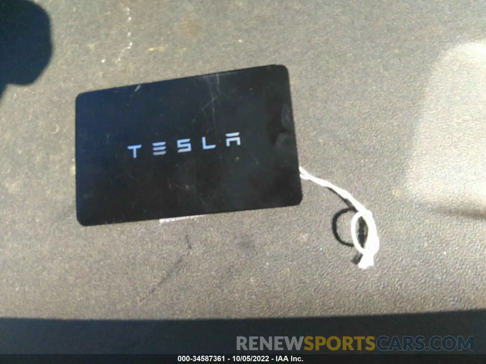 11 Photograph of a damaged car 5YJ3E1EB7NF172498 TESLA MODEL 3 2022