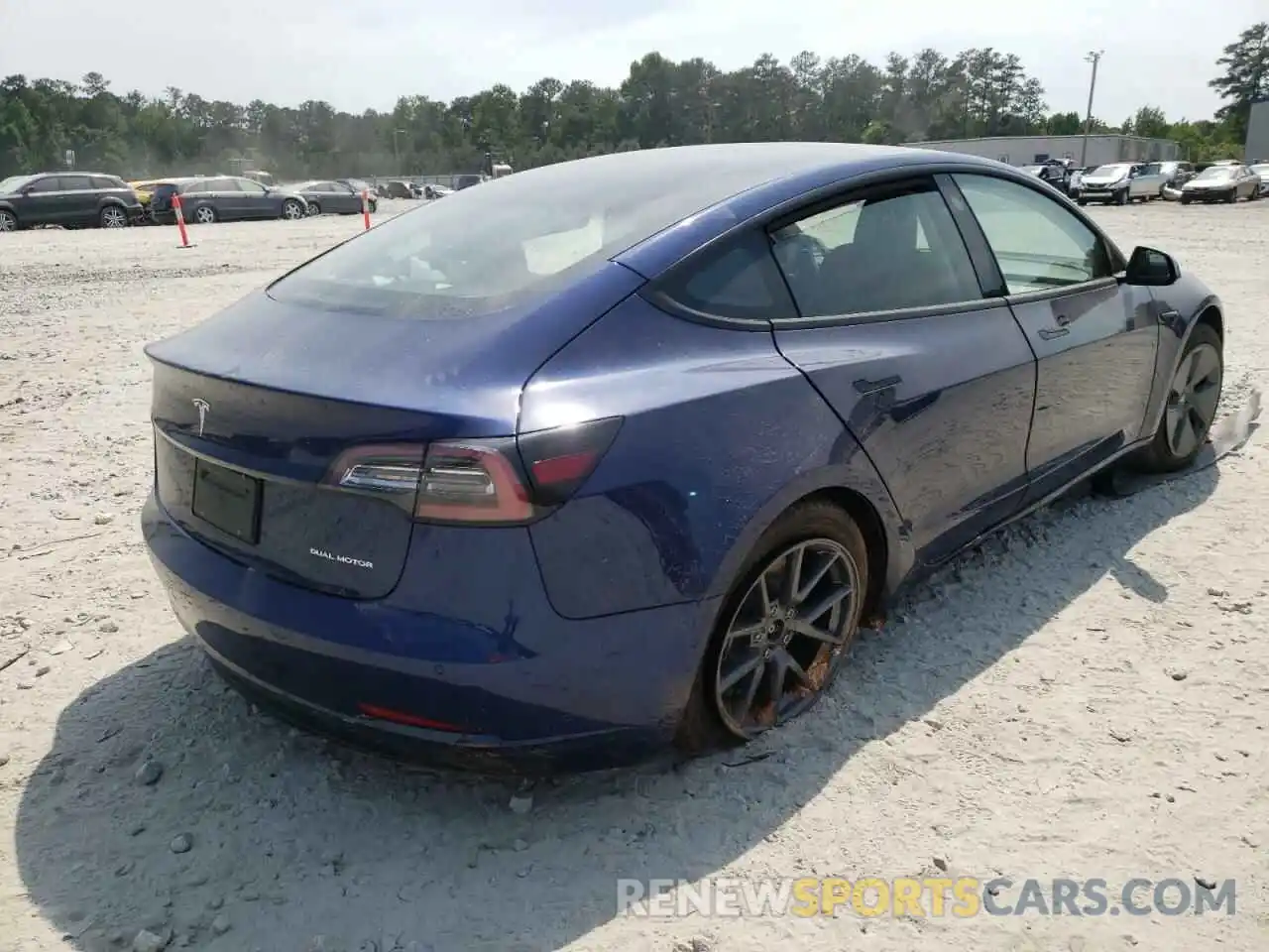 4 Photograph of a damaged car 5YJ3E1EB7NF177135 TESLA MODEL 3 2022