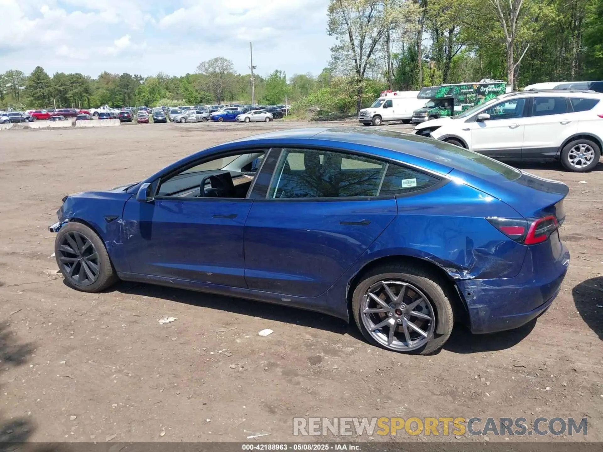 14 Photograph of a damaged car 5YJ3E1EB7NF180049 TESLA MODEL 3 2022