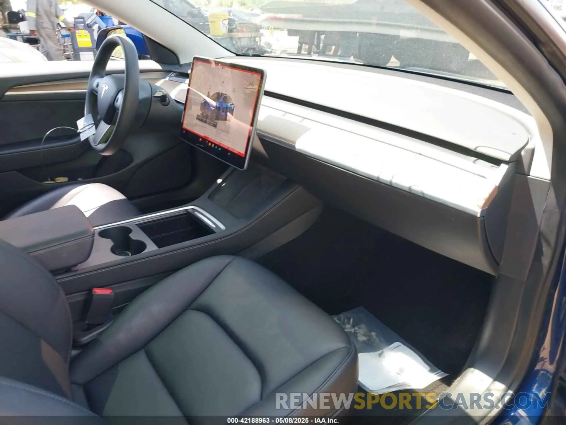 5 Photograph of a damaged car 5YJ3E1EB7NF180049 TESLA MODEL 3 2022