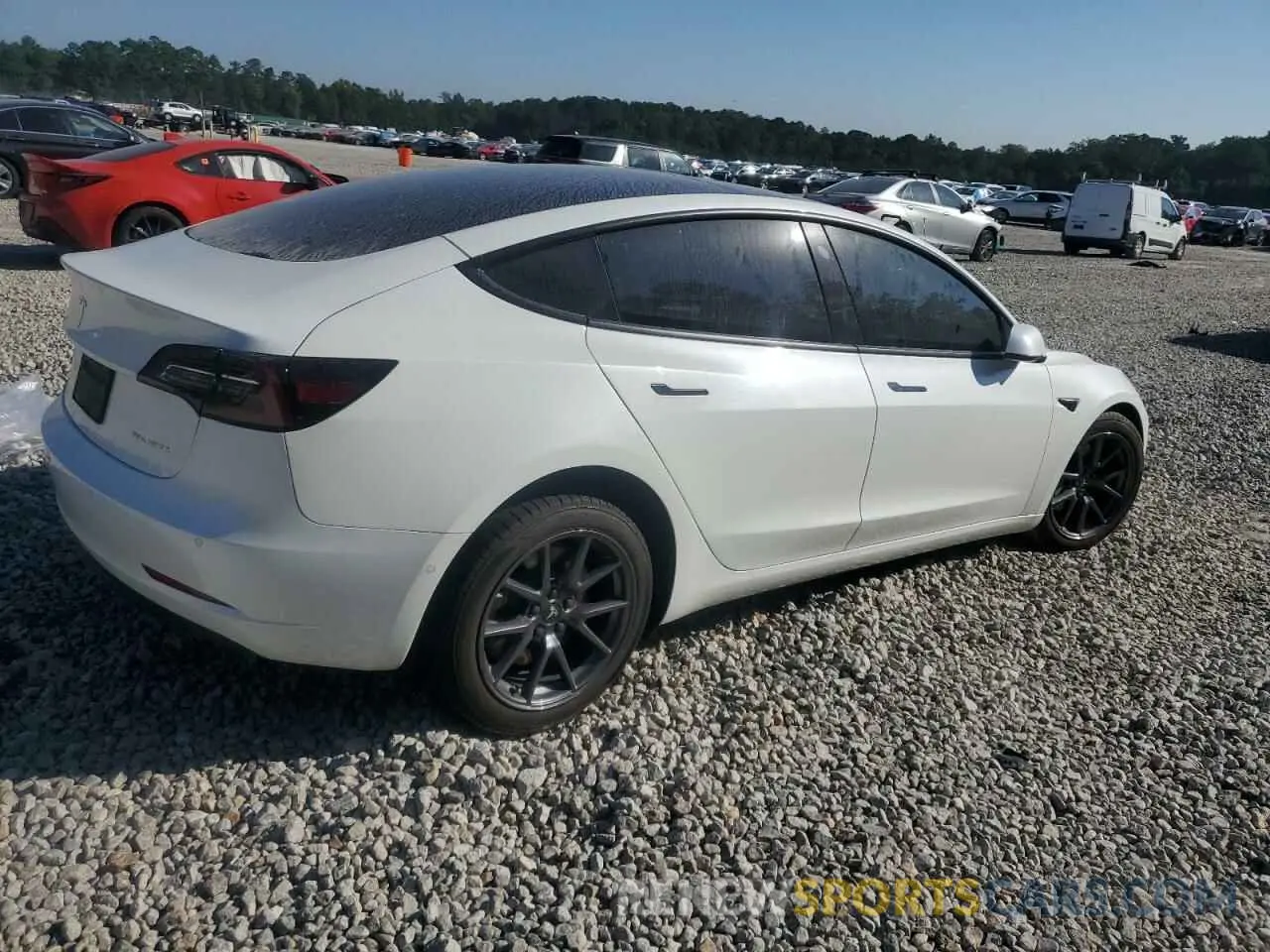 3 Photograph of a damaged car 5YJ3E1EB7NF184179 TESLA MODEL 3 2022