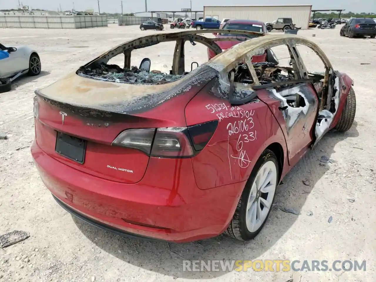 4 Photograph of a damaged car 5YJ3E1EB7NF193643 TESLA MODEL 3 2022