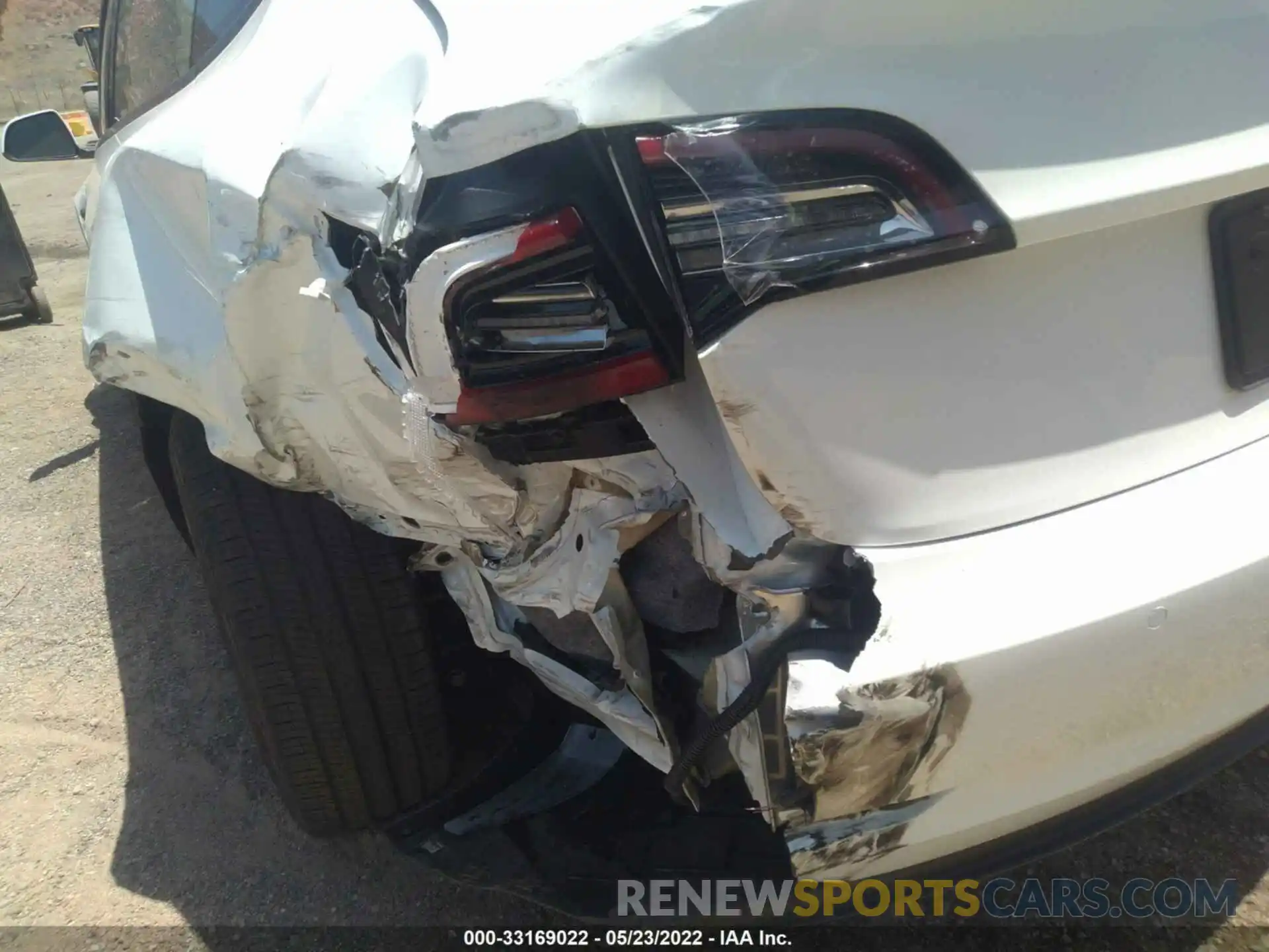 12 Photograph of a damaged car 5YJ3E1EB7NF198180 TESLA MODEL 3 2022