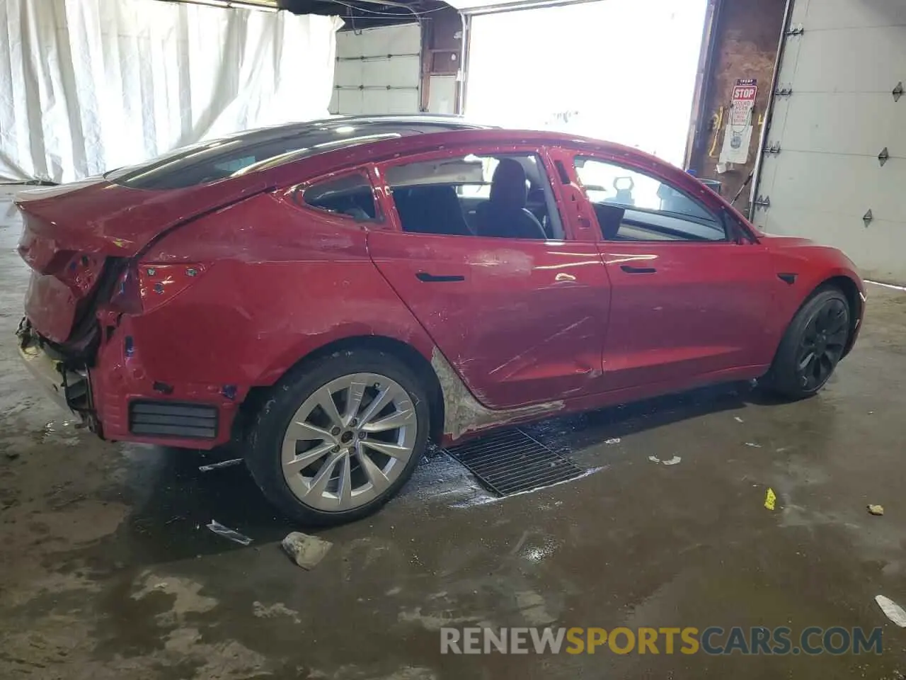 3 Photograph of a damaged car 5YJ3E1EB7NF204303 TESLA MODEL 3 2022