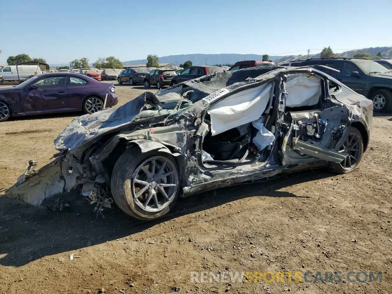 1 Photograph of a damaged car 5YJ3E1EB7NF205712 TESLA MODEL 3 2022