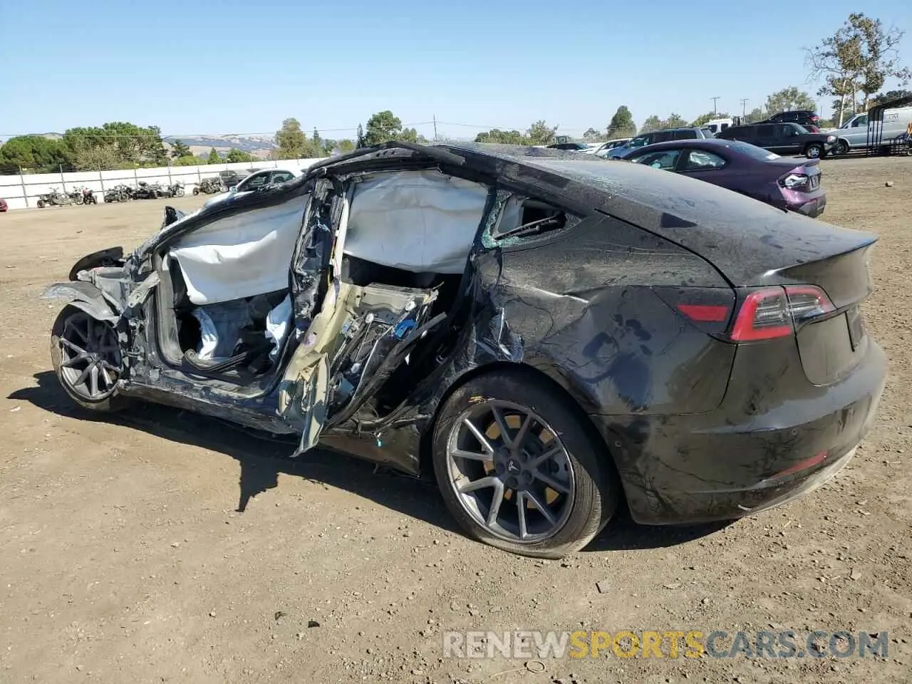 2 Photograph of a damaged car 5YJ3E1EB7NF205712 TESLA MODEL 3 2022