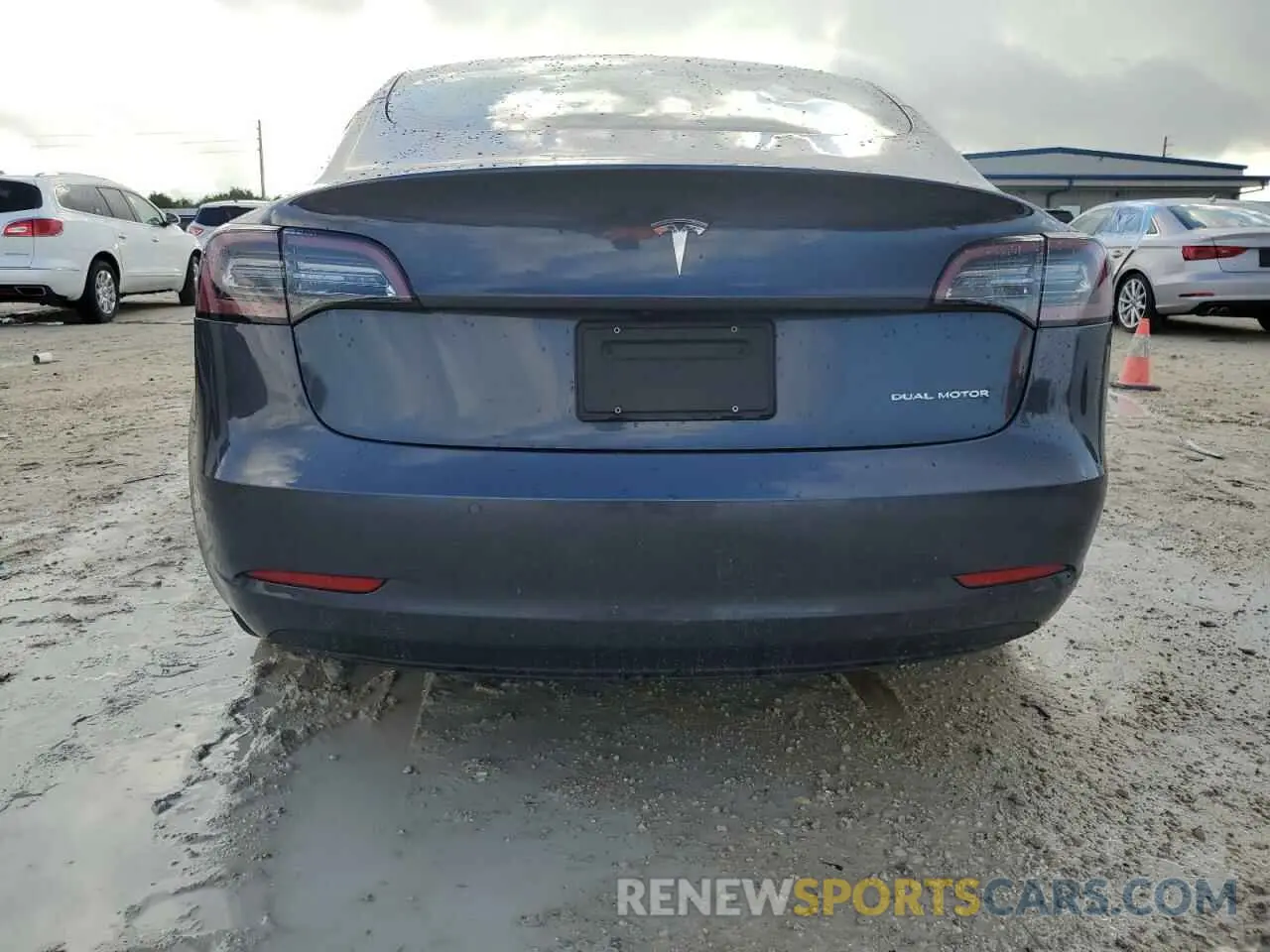 6 Photograph of a damaged car 5YJ3E1EB7NF233574 TESLA MODEL 3 2022