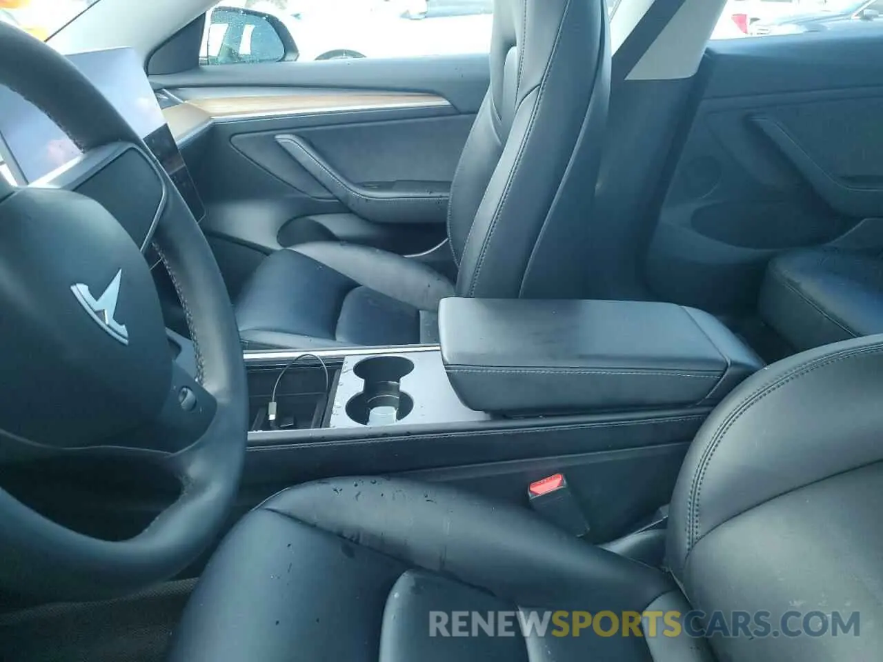 7 Photograph of a damaged car 5YJ3E1EB7NF233574 TESLA MODEL 3 2022