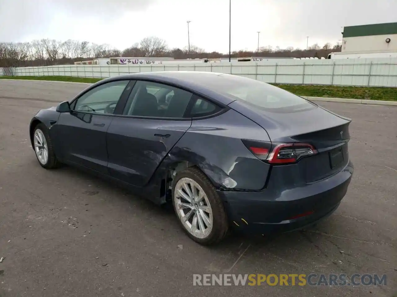 2 Photograph of a damaged car 5YJ3E1EB7NF262833 TESLA MODEL 3 2022