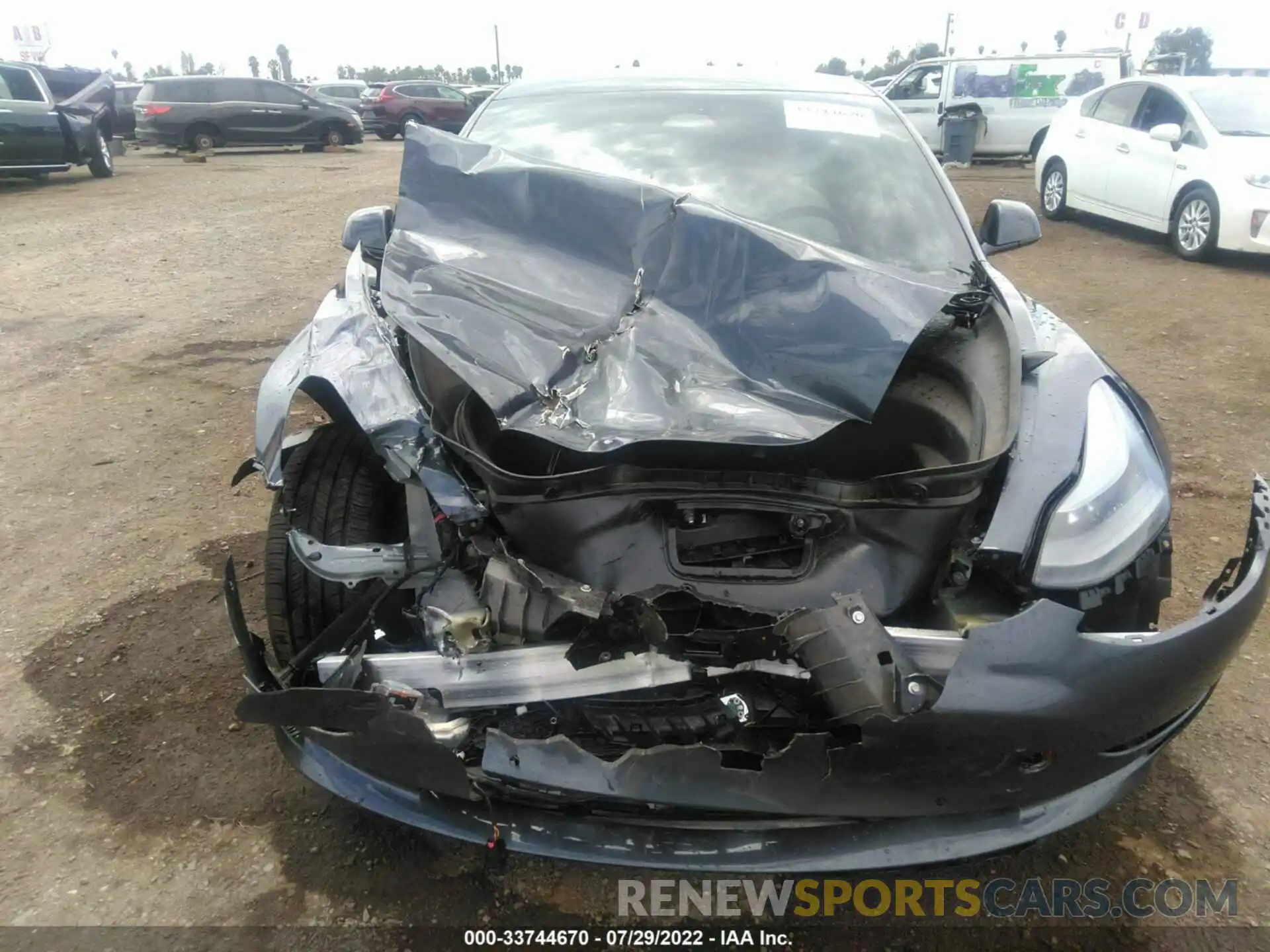 6 Photograph of a damaged car 5YJ3E1EB7NF275730 TESLA MODEL 3 2022